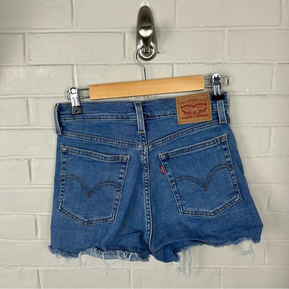 Levi’s Distressed High Rise Denim Shorts Size 28 - Picture 7 of 7